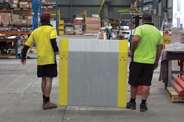 Aluminium Dock Plate with carry handles Aluminium Dock Plate with carry handles