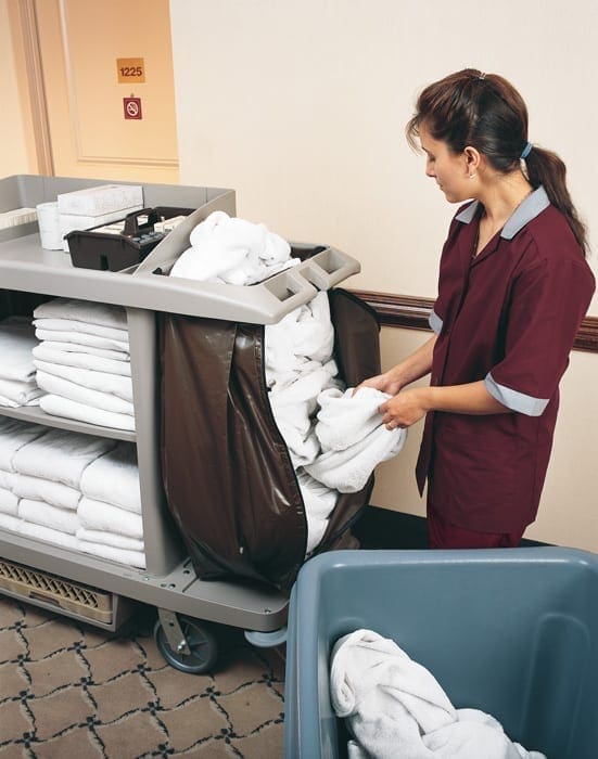 B6189 Housekeeping Cart Unloading