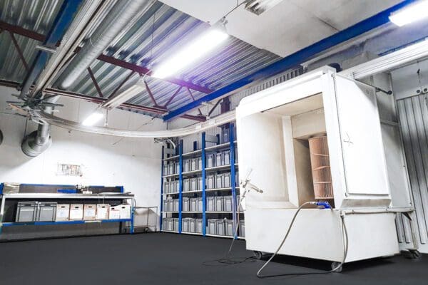 MechRail ceiling mounted support structure (1) MechRail ceiling mounted support structure (1)