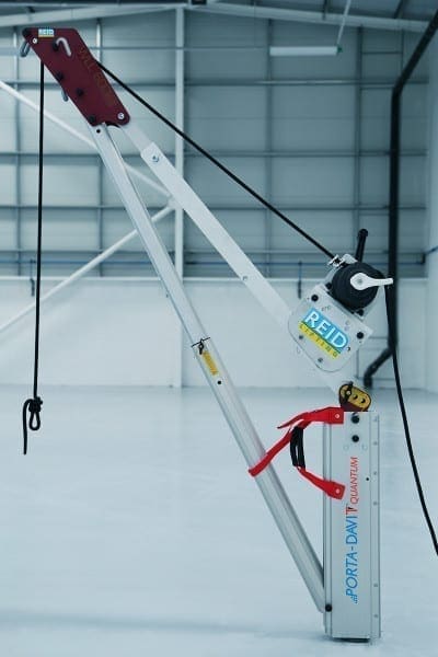 Porta-Davit Quantum with hand winch